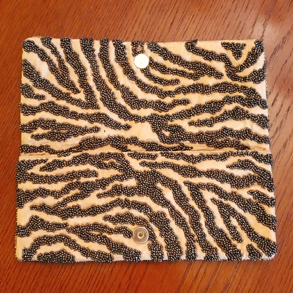 Beaded Clutch Animal Print - Picture 3 of 8